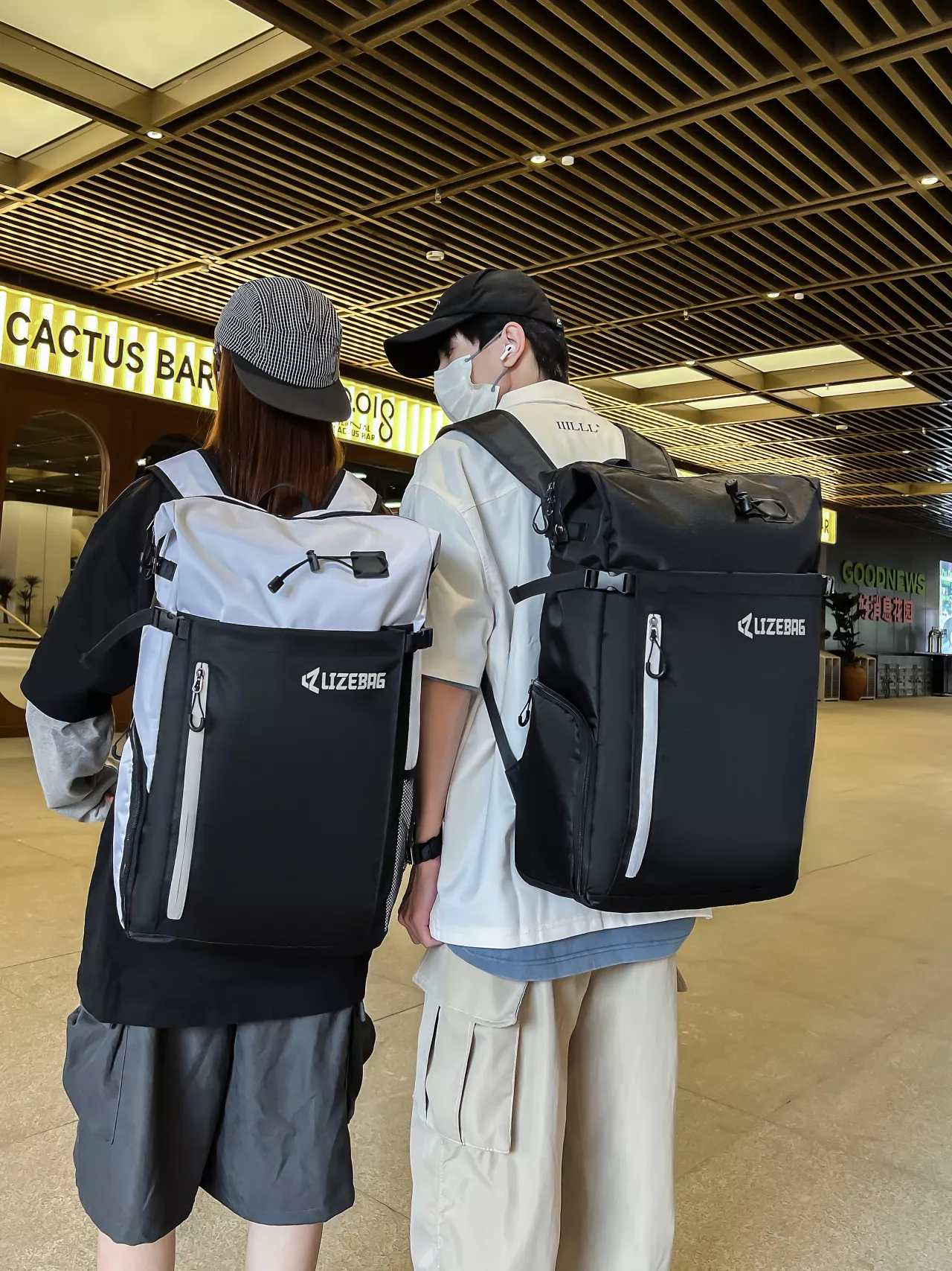 LIZEBAG travel backpack RF304