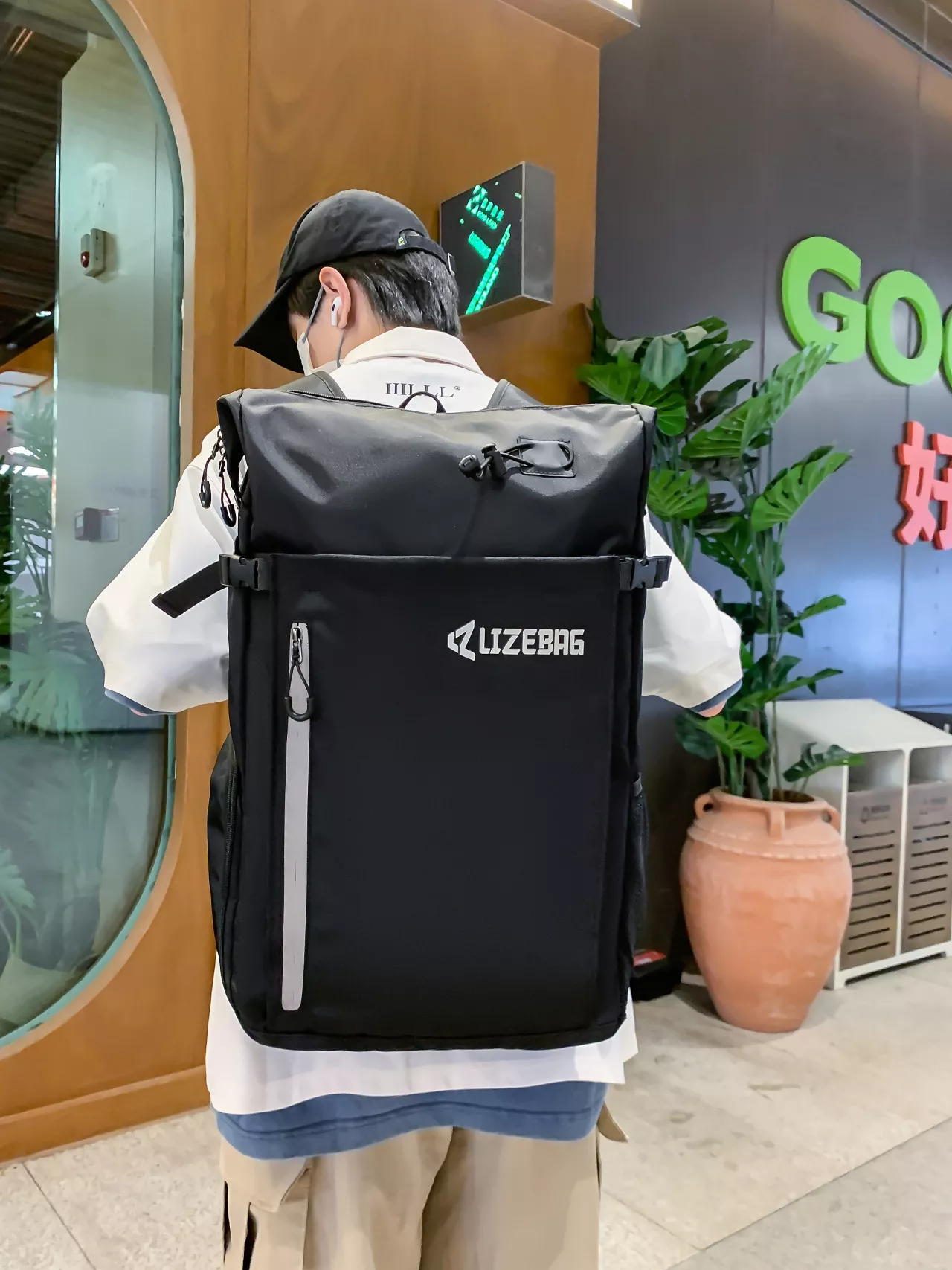 LIZEBAG travel backpack RF304